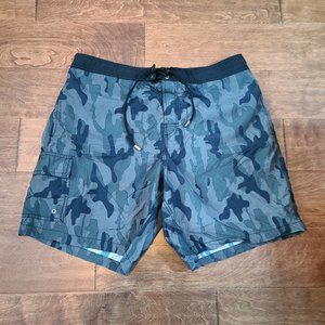 Men's JOHN VARVATOS camo swim trunks sz L